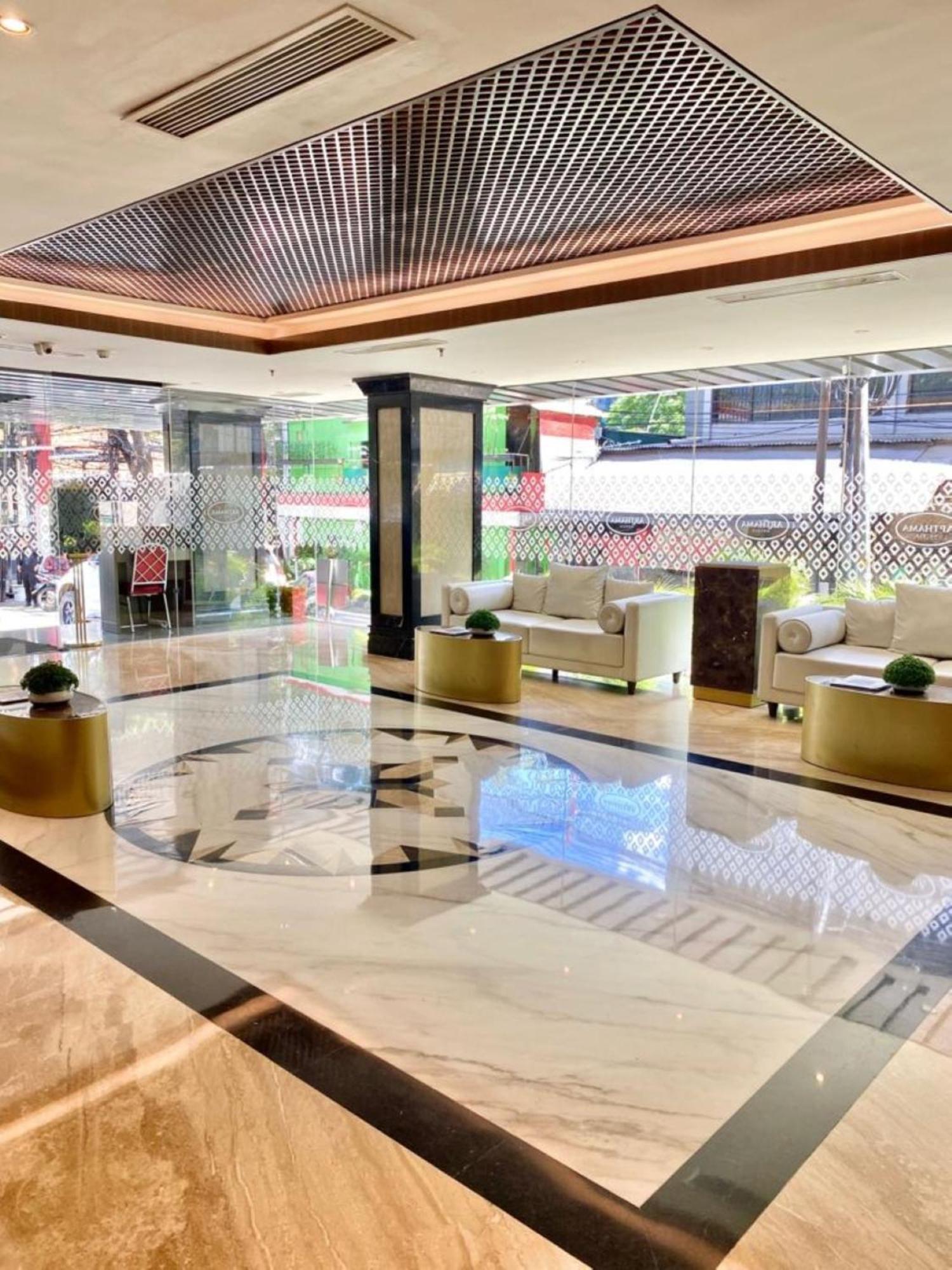 Arthama Tanah Abang Giacarta Esterno foto